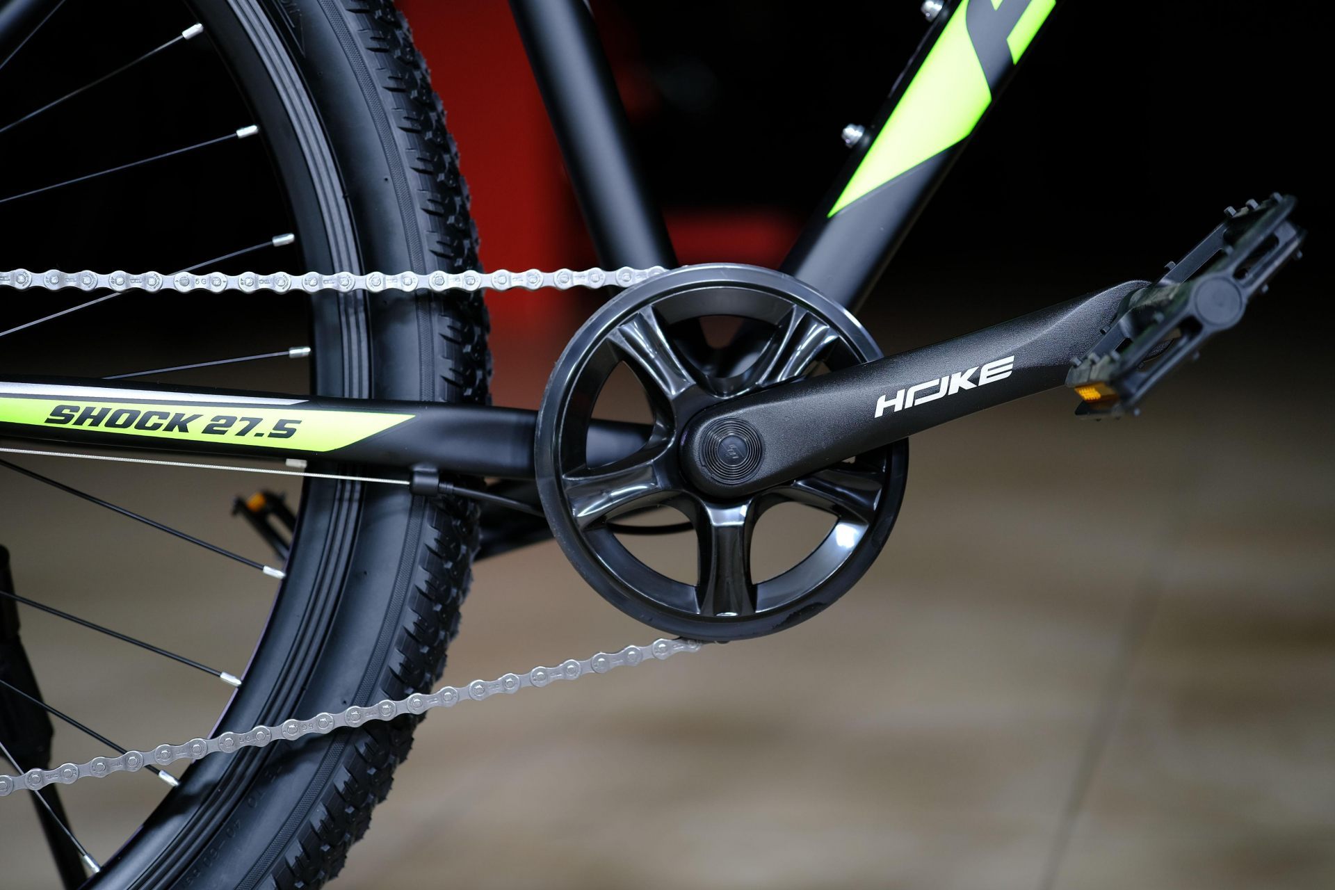 Система (шатун) алюминий 36T под квадрат 
 HOKE Shock 27,5 MD матовый чёрный-оранжевый 15